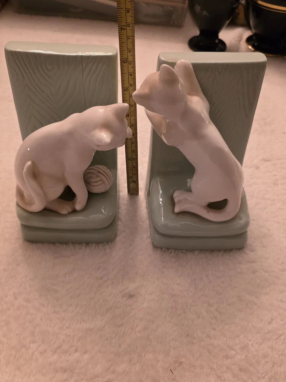 RARE Toyo Mint Green Ceramic Cat Bookends with White Kittens